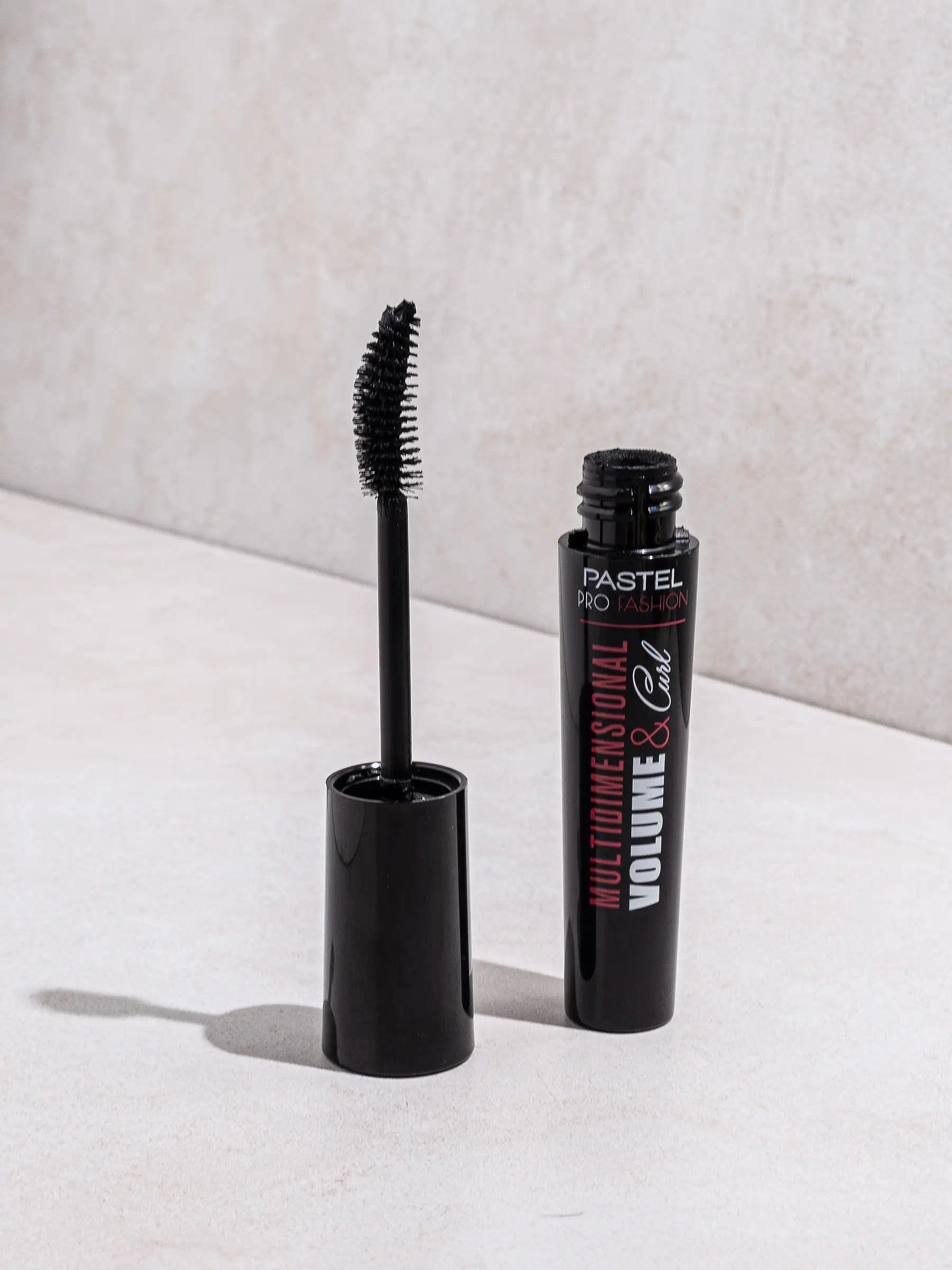 MULTIDIMENSIONAL VOLUME CURL MASCARA